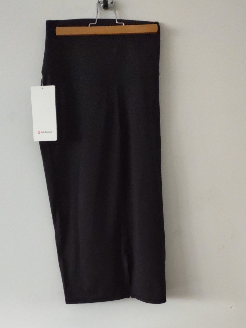 BRAND NEW lululemon athletica Black NULU SLIM - FIT HR SKIRT